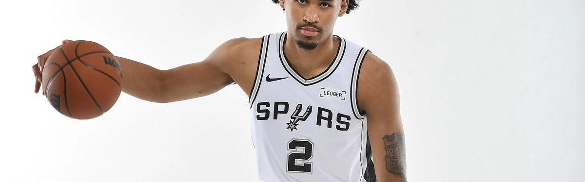 Shams：马刺榜眼哈珀左拇指韧带部分撕裂，或能赶上新赛季揭幕战