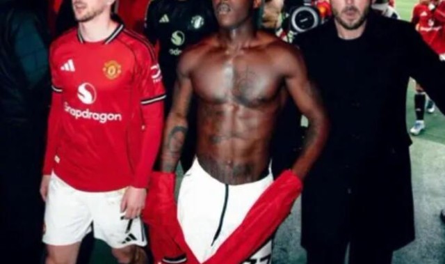 pg电子模拟器免费版-曼联确认与梅努续约意向，卡里克称其为未来基石|罗马诺|中场核心|科比·梅努|科比|播客_新浪体育_新浪新闻