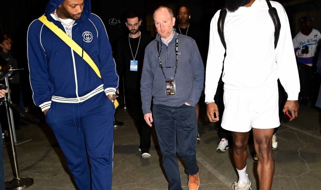 pg电子模拟器免费版-铁林：塔克希望哈登留在76人 到快船后前者打不上球了肯定很生气